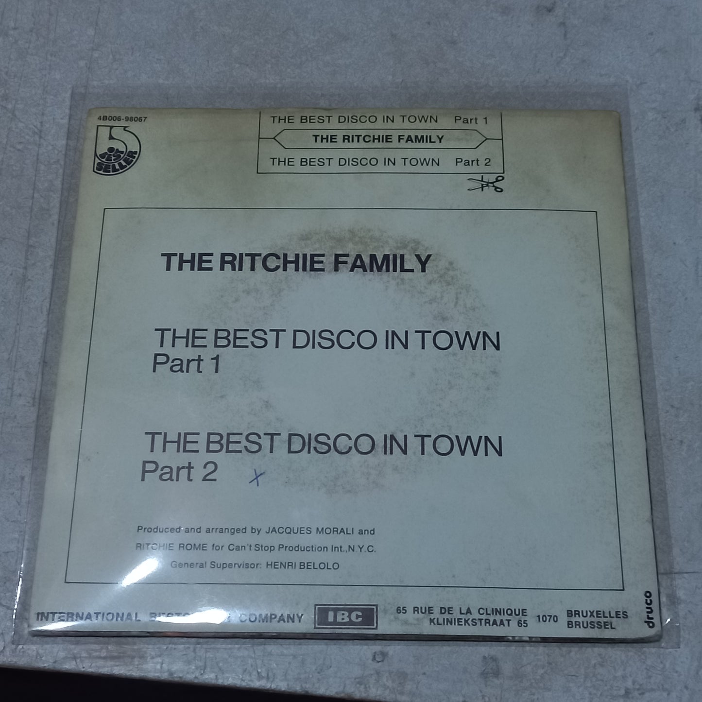 The Ritchie Family - The Best Disco In Town (7'') Simple VG+
