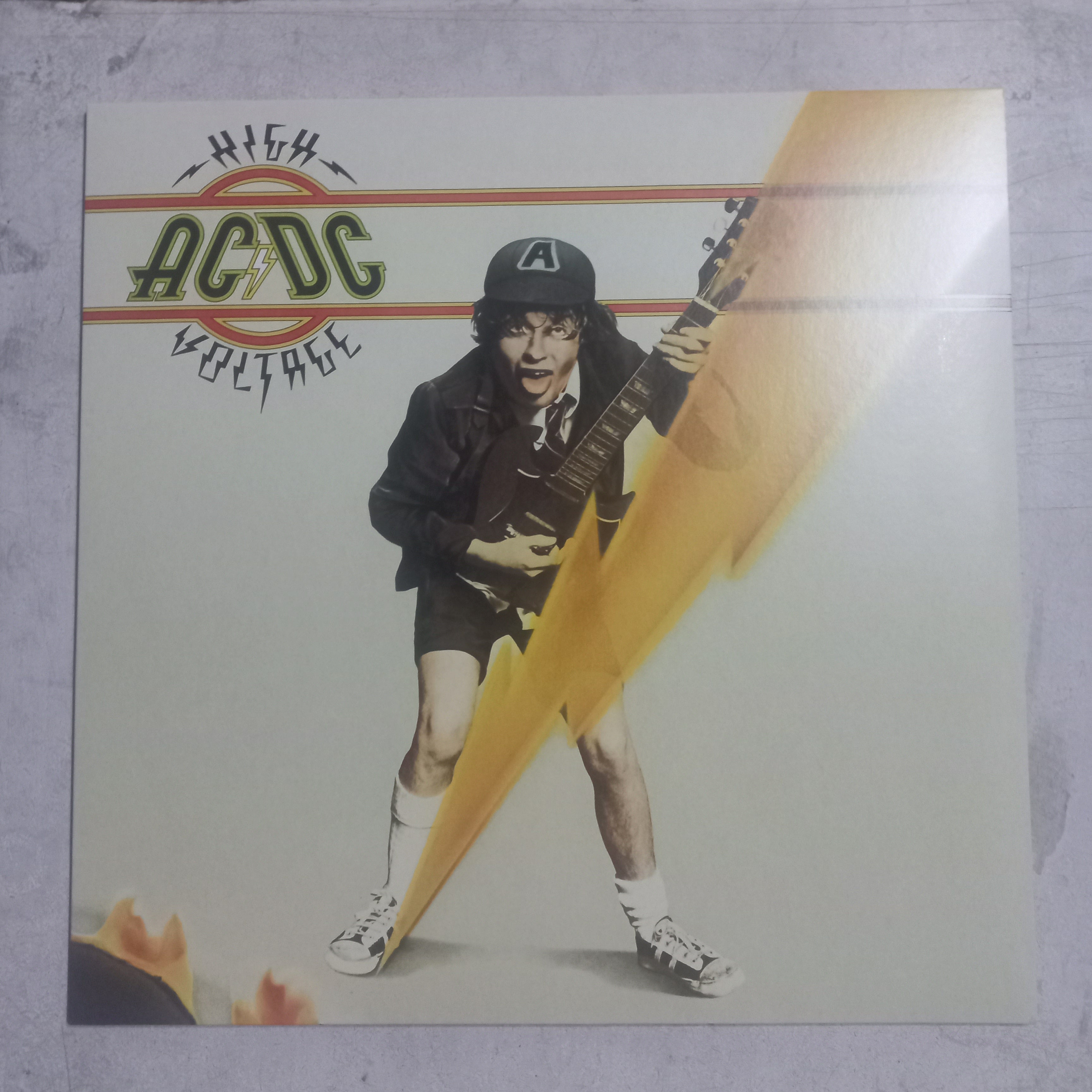 AC/DC High Voltage LP Abierto Near Mint Inmaculado