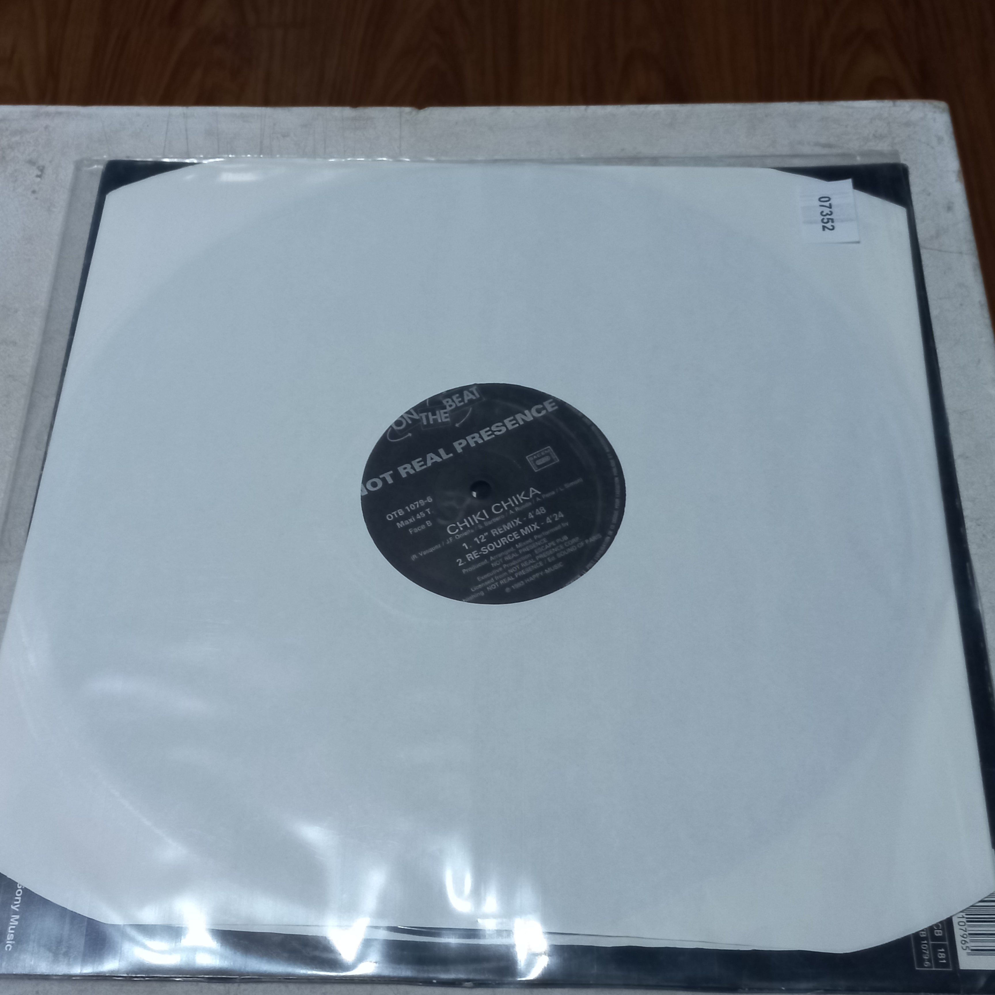 NOT REAL PRESENCE CHIKI CHIKA MAXI 12" SECOND HAND VG+ O NM