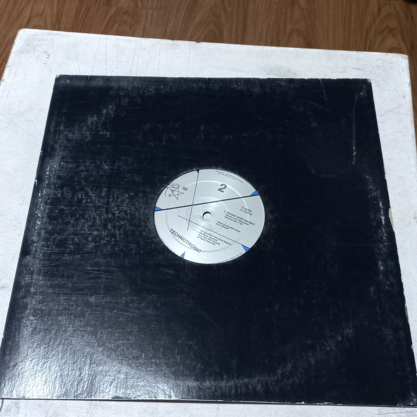 TECHNOTRONIC TECHNO MEDLEY ROCKING OVER THE BEAT MAXI 12" SECOND HAND VG+ O NM