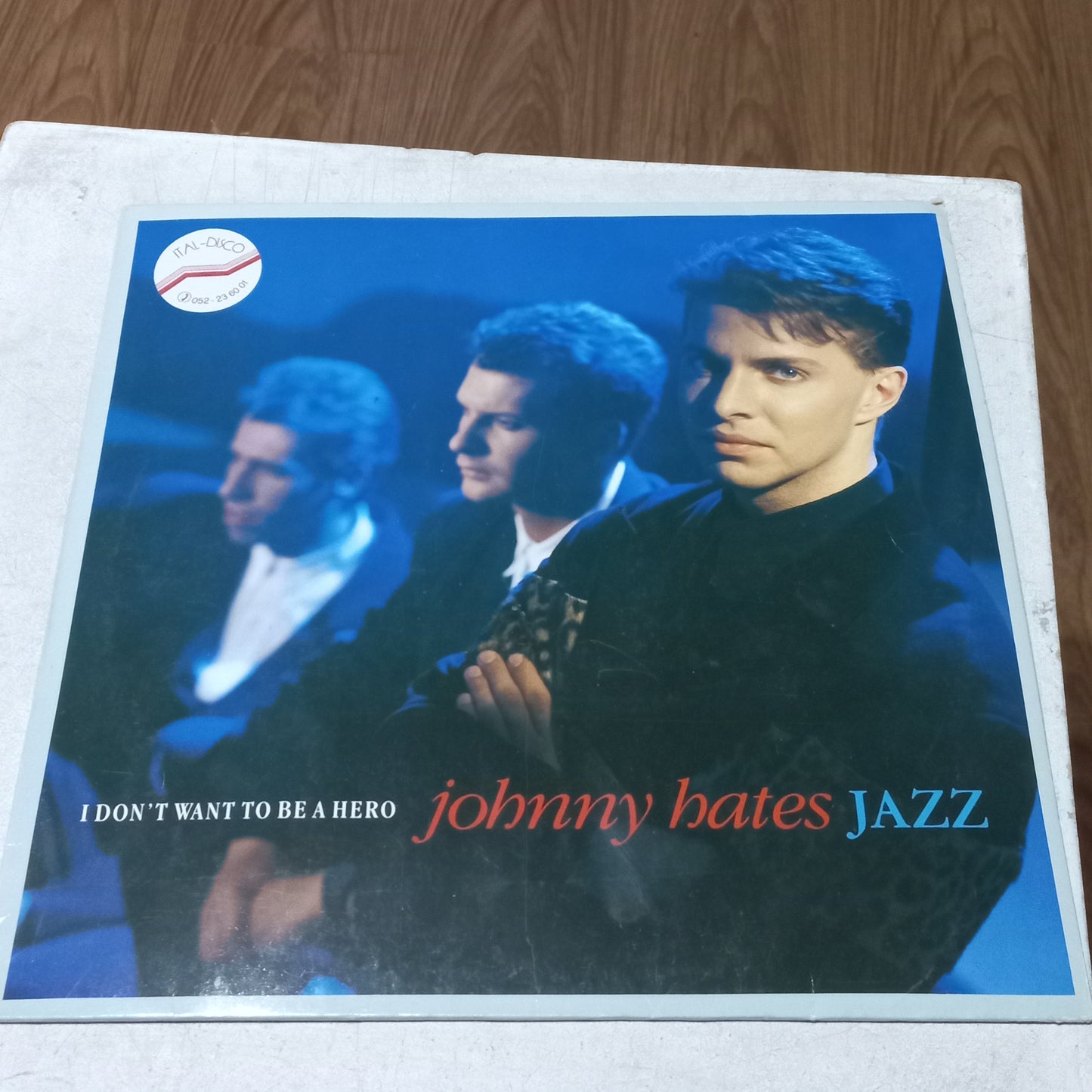 JOHNNY HATES JAZZ I DONT WANT TO BE A HERO MAXI 12" SECOND HAND VG+ O NM