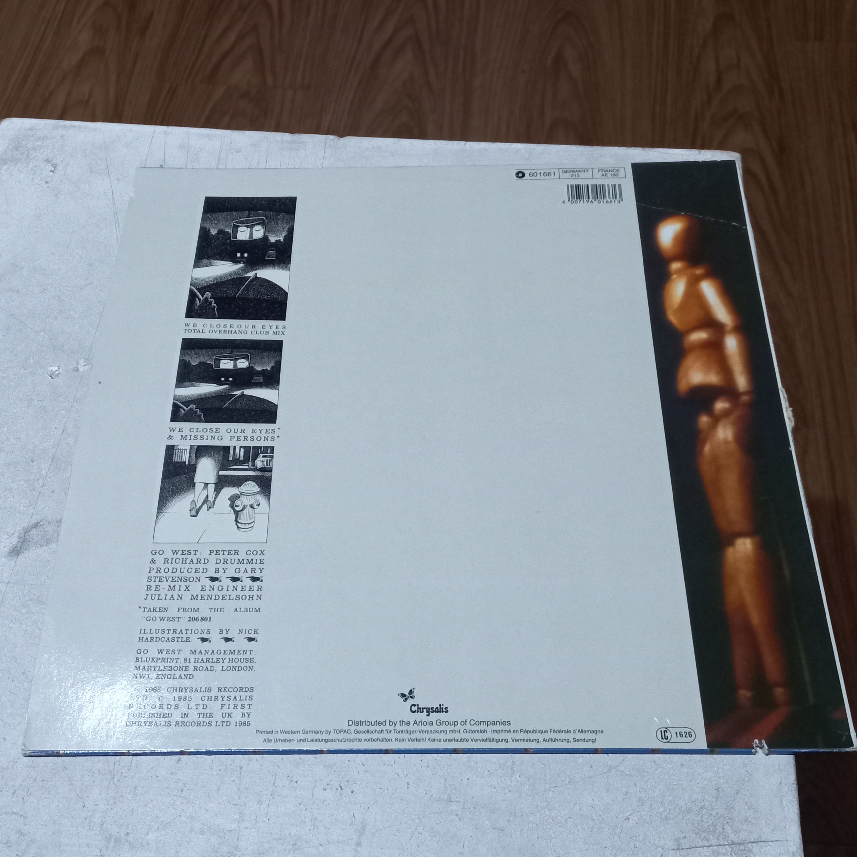GO WEST WE CLOSE OUR EYES MAXI 12" SECOND HAND VG+ O NM