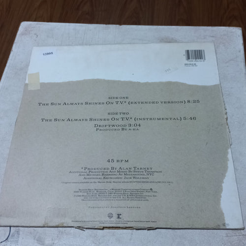 AHA THE SUN ALLWAYS SHINES ON TV MAXI 12" SECOND HAND VG+ O NM