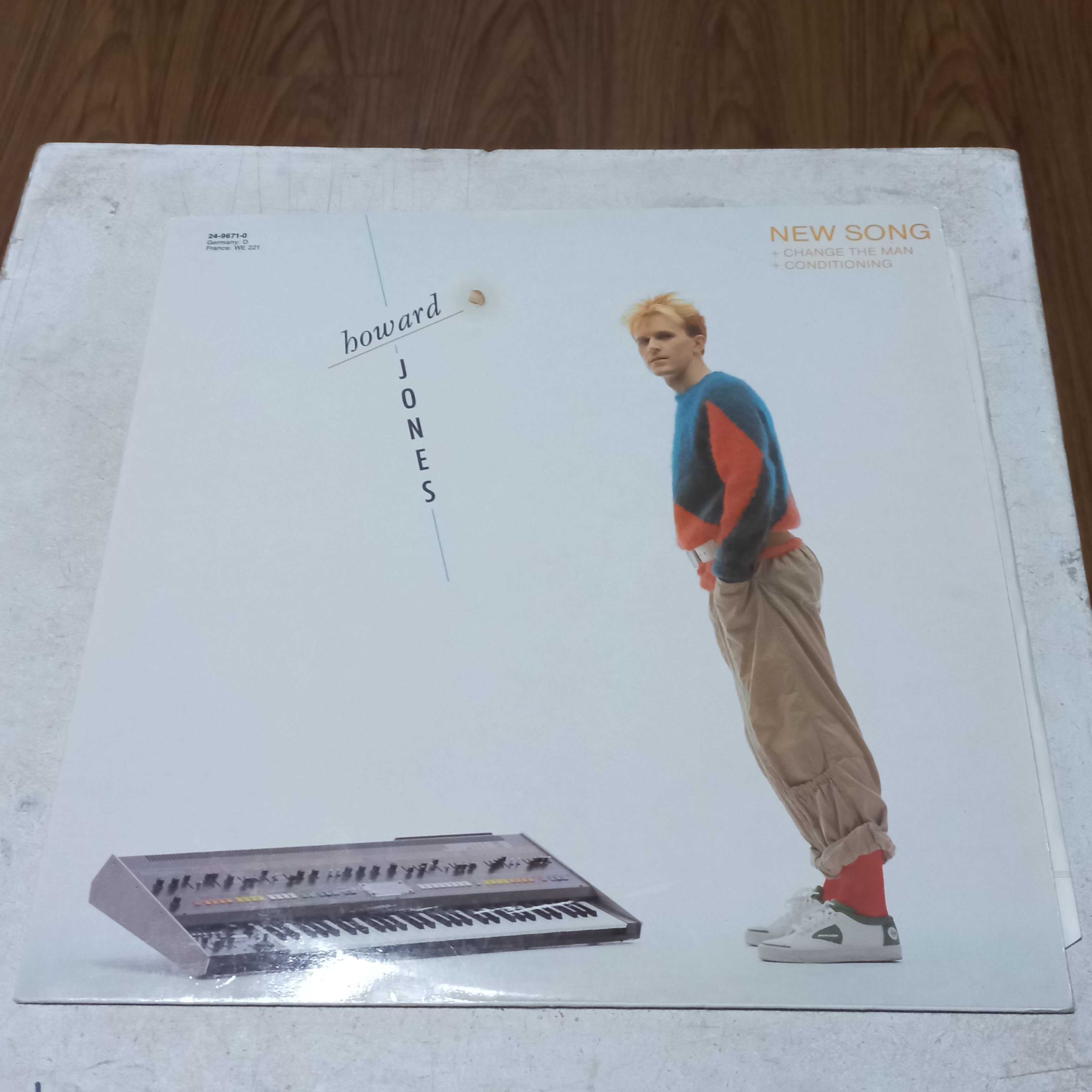 HOWARD JONES NEW SONG MAXI 12" SECOND HAND VG+ O NM