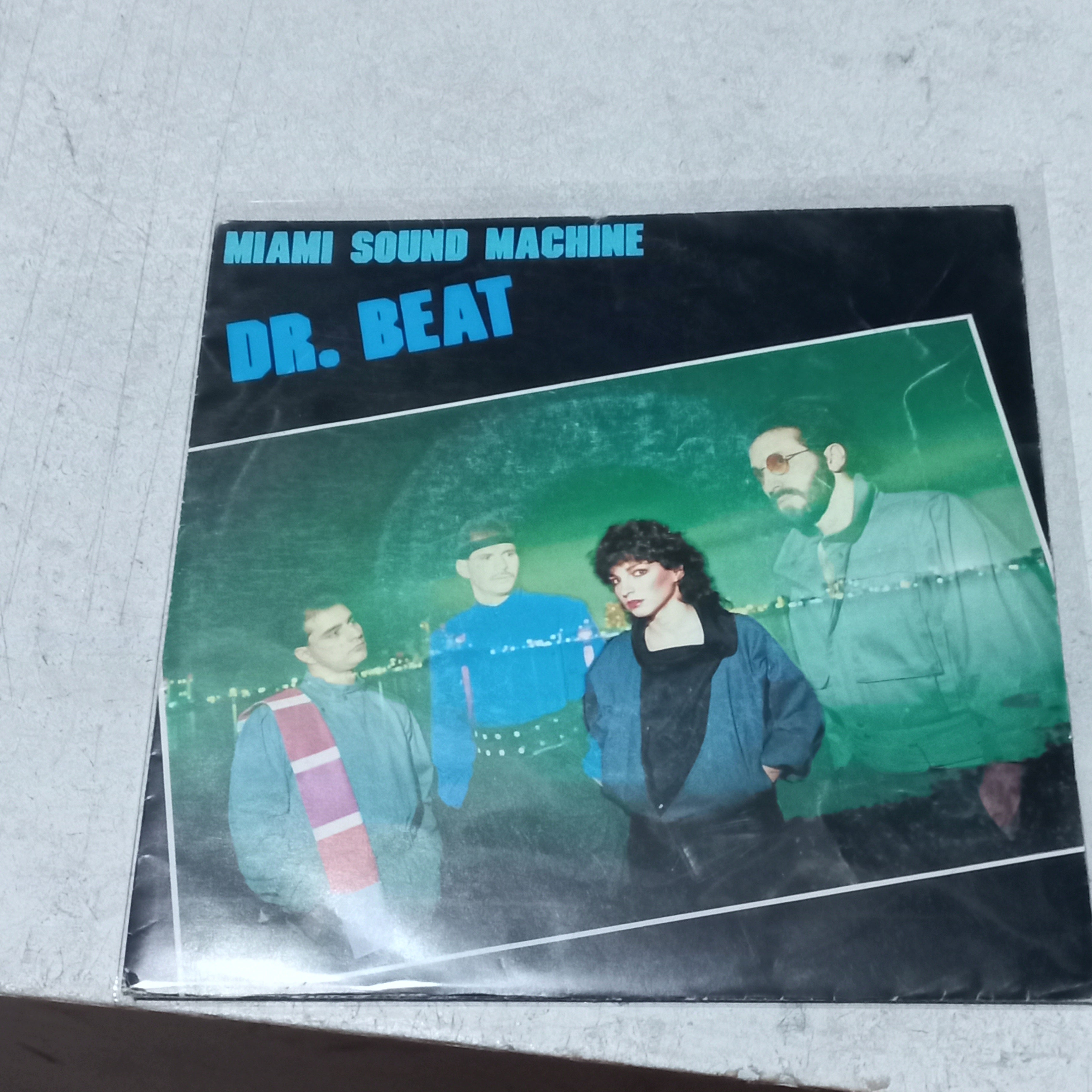 MIAMI SOUND MACHINE DR. BEAT Simple VG+