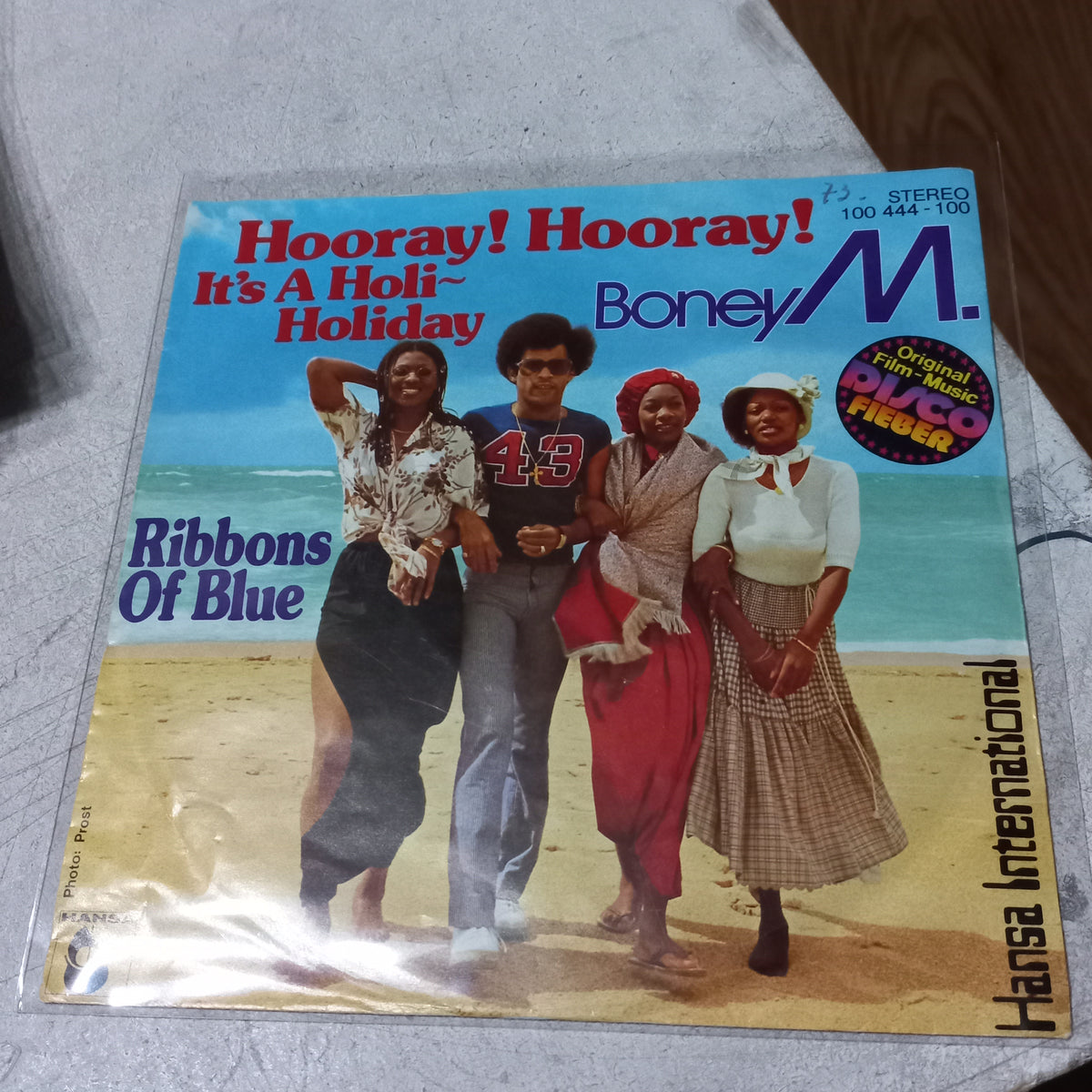 BONEY M HOORAY ITS A HOLIDAY Simple VG+
