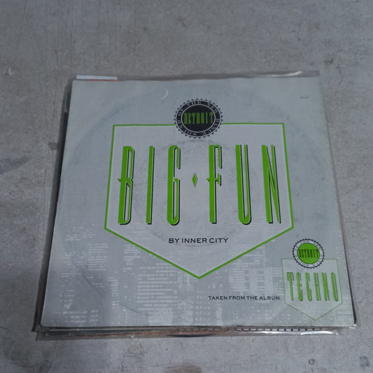 Inner City - Big Fun (7'') Simple VG+