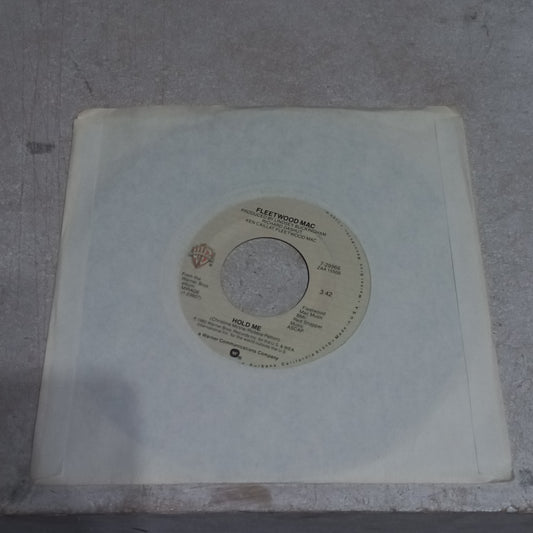 Fleetwood Mac - Hold Me (7'') Simple VG+