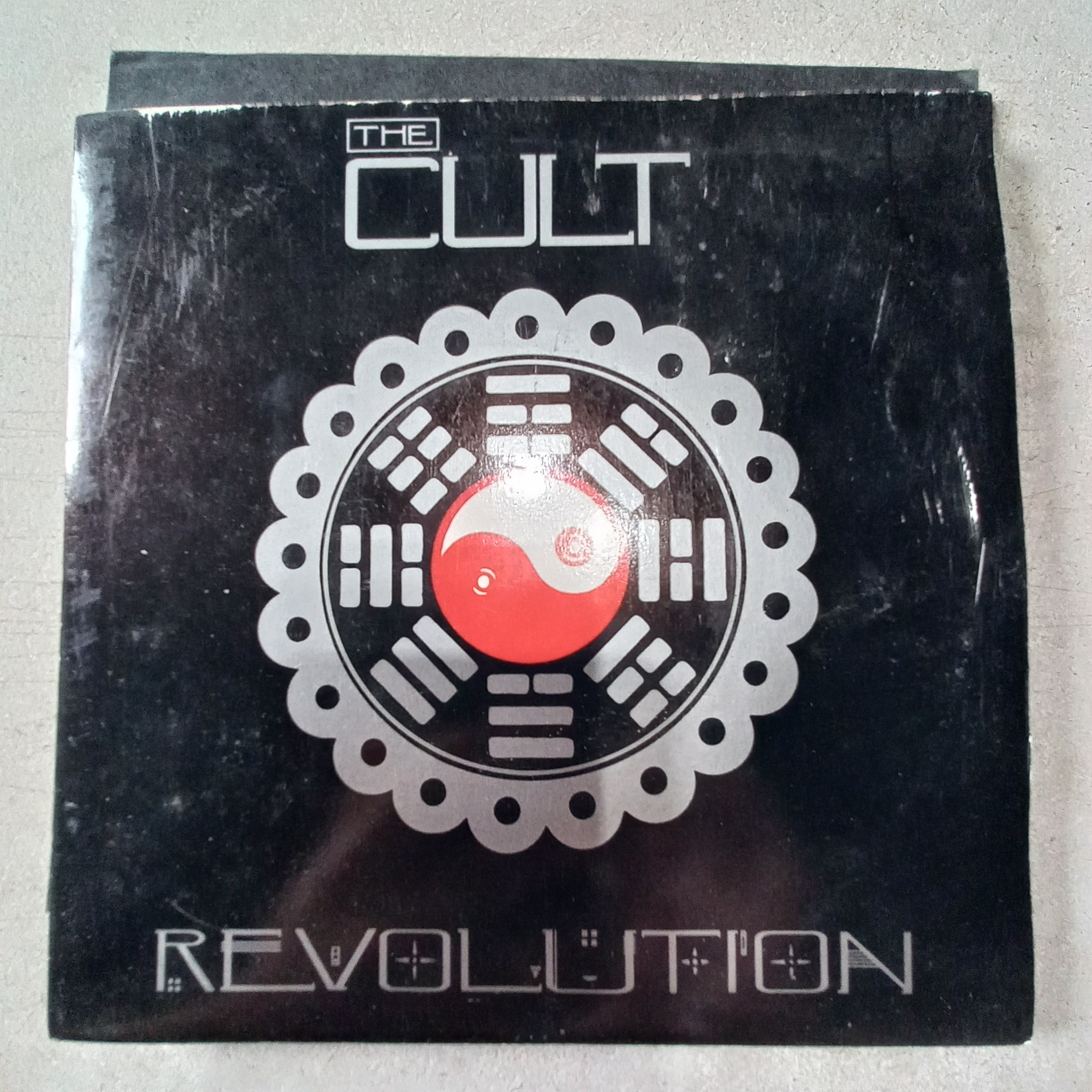 The Cult - Revolution (7", Single) (Beggars Banquet - BEG 152) Simple VG+