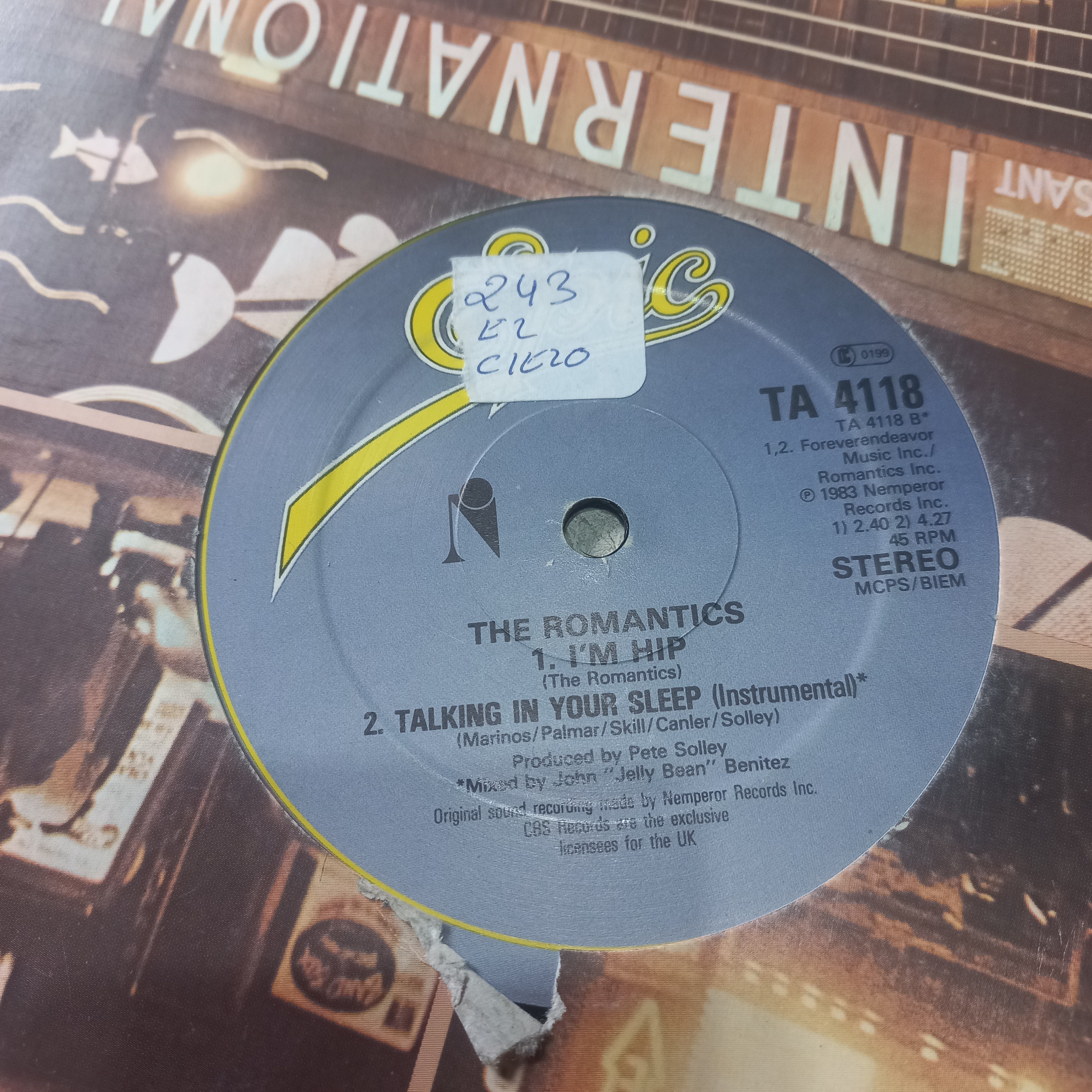 The Romantics - Talking In Your Sleep (12") (Epic - TA 4118) - MAXI VG+ O Nm