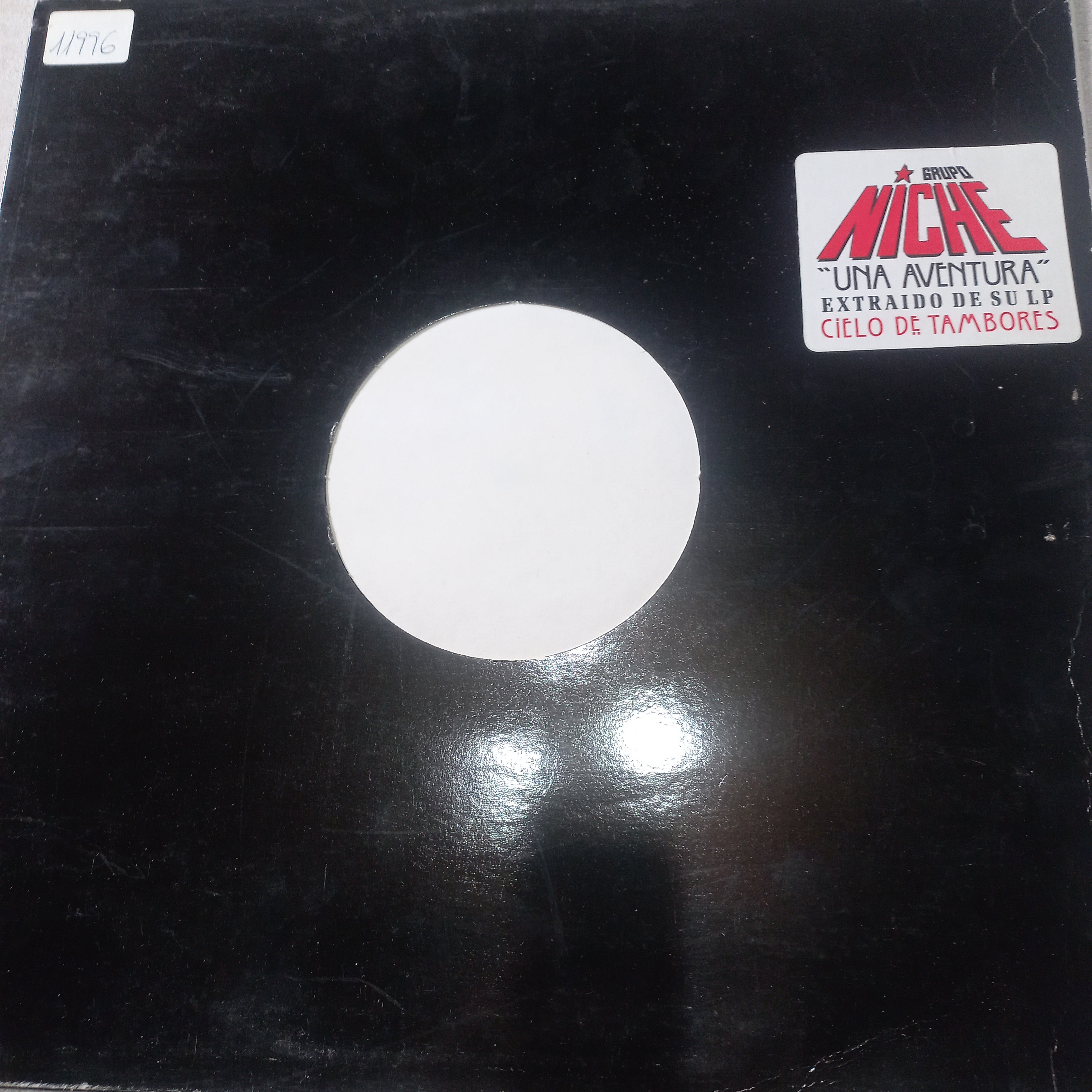 Grupo Niche - Una Aventura (12", Maxi, Promo) (CBS - ARIC 146) - MAXI VG+ O Nm